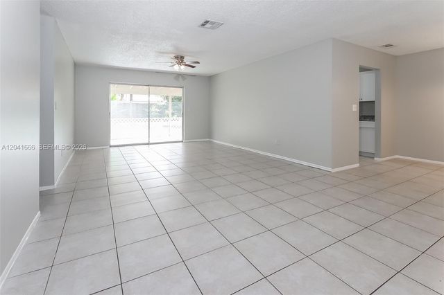 830 Royal Palm Beach Blvd, Royal Palm Beach, FL 33411