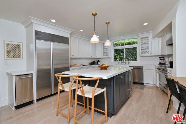 4524 Balboa Avenue, Encino (los Angeles), CA 91316