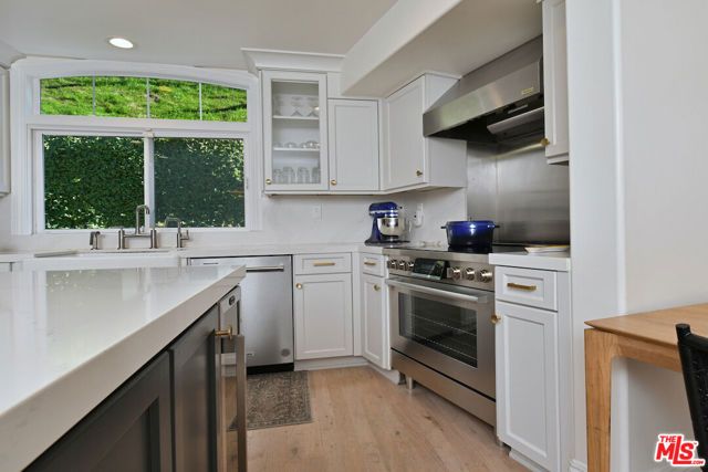 4524 Balboa Avenue, Encino (los Angeles), CA 91316