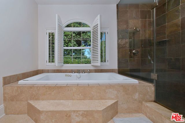 4524 Balboa Avenue, Encino (los Angeles), CA 91316