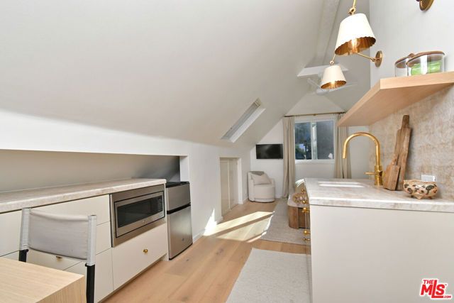 4524 Balboa Avenue, Encino (los Angeles), CA 91316