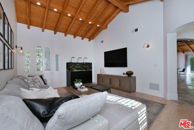 4524 Balboa Avenue, Encino (los Angeles), CA 91316