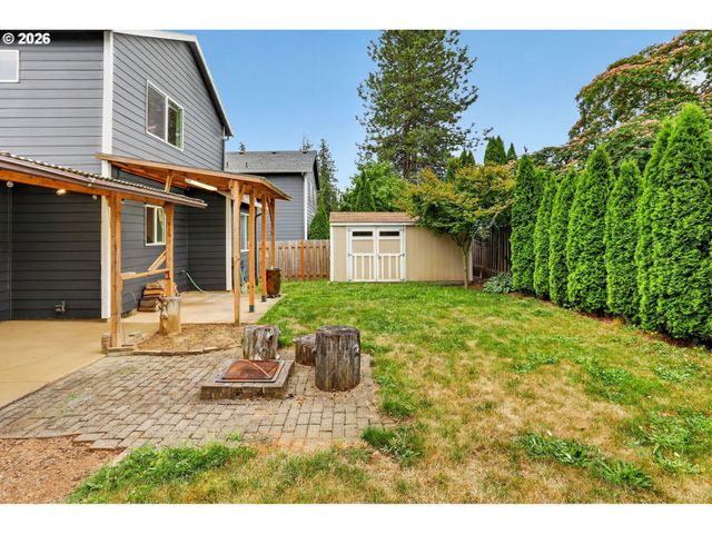 18359 DAVIS St, Sandy, OR 97055