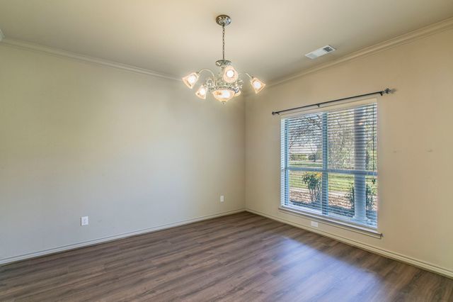 526 Preston Trail, Cedar Hill, TX 75104