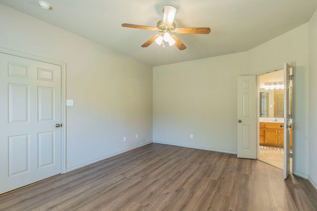 526 Preston Trail, Cedar Hill, TX 75104