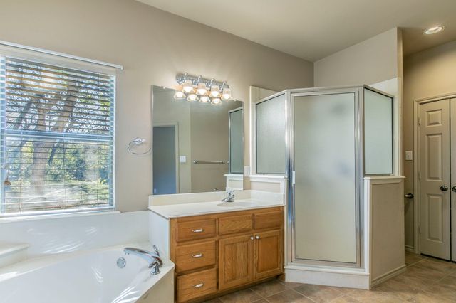 526 Preston Trail, Cedar Hill, TX 75104