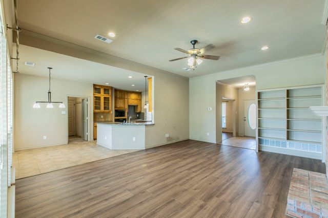 526 Preston Trail, Cedar Hill, TX 75104