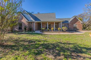 526 Preston Trail, Cedar Hill, TX 75104