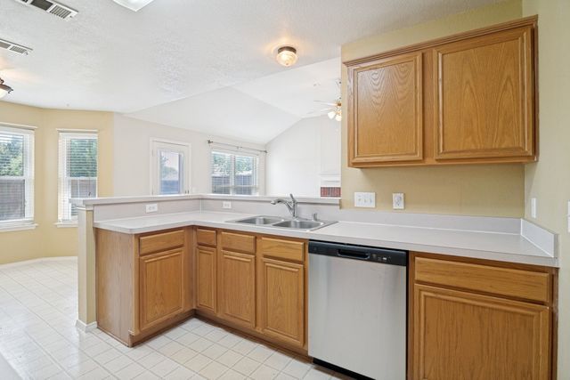 1102 E Oak Street, Wylie, TX 75098
