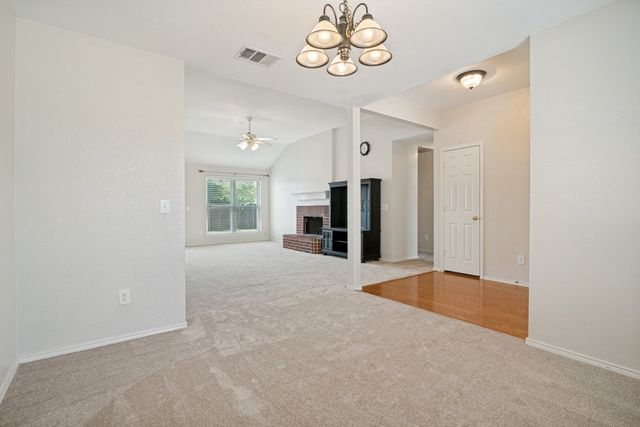 1102 E Oak Street, Wylie, TX 75098