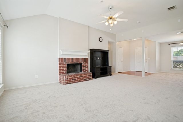 1102 E Oak Street, Wylie, TX 75098