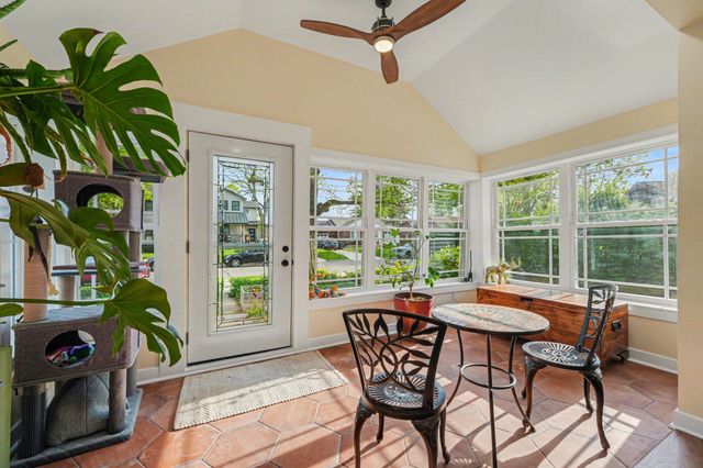 819 E Jefferson Street, Valparaiso, IN 46383