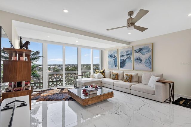 31 ISLAND WAY 508, Clearwater Beach, FL 33767