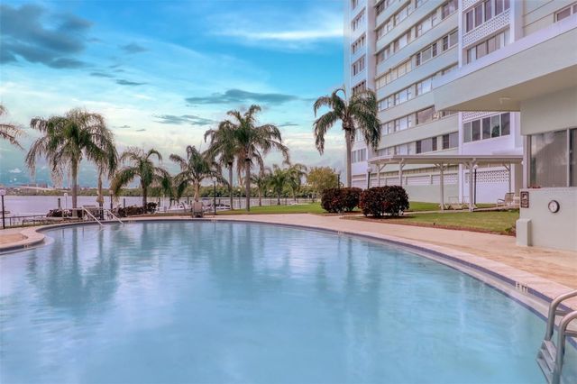 31 ISLAND WAY 508, Clearwater Beach, FL 33767