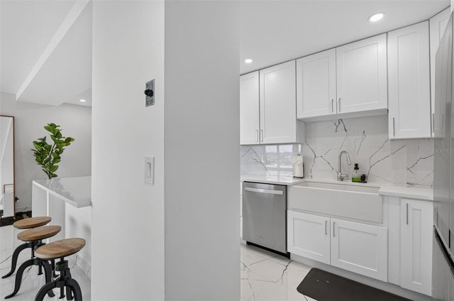 31 ISLAND WAY 508, Clearwater Beach, FL 33767