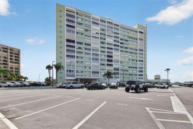 31 ISLAND WAY 508, Clearwater Beach, FL 33767