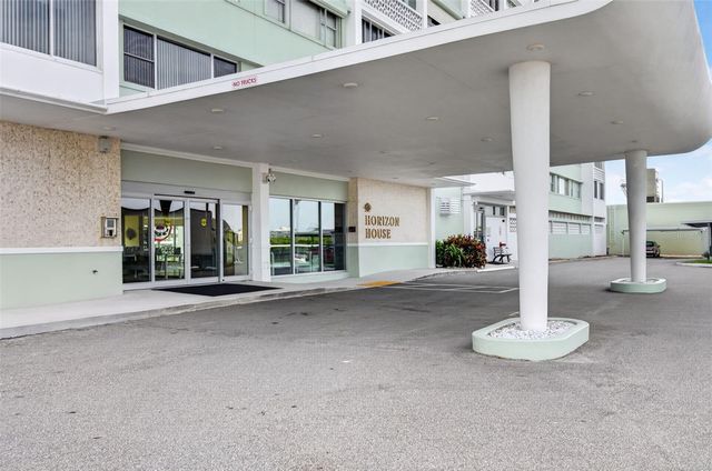31 ISLAND WAY 508, Clearwater Beach, FL 33767