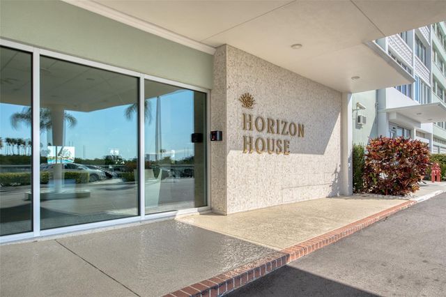 31 ISLAND WAY 508, Clearwater Beach, FL 33767