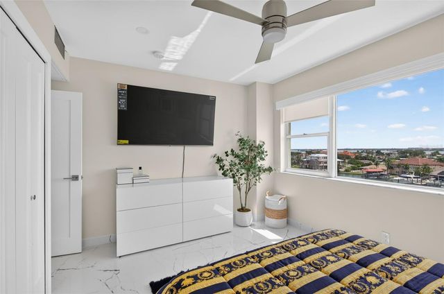 31 ISLAND WAY 508, Clearwater Beach, FL 33767