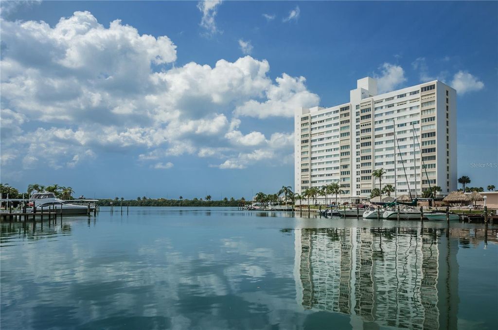 31 ISLAND WAY 508, Clearwater Beach, FL 33767