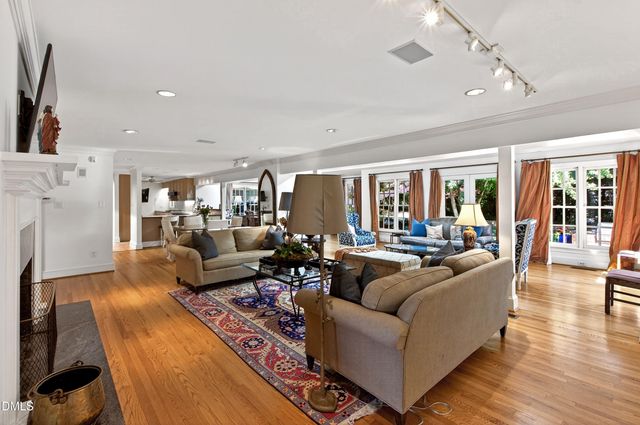 325 Buncombe Street, Raleigh, NC 27609