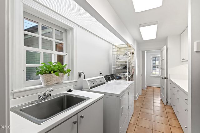 325 Buncombe Street, Raleigh, NC 27609