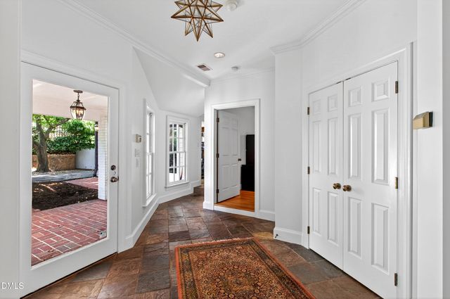 325 Buncombe Street, Raleigh, NC 27609