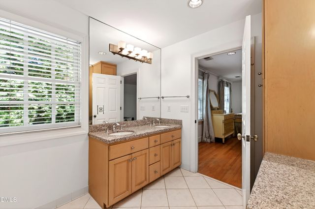325 Buncombe Street, Raleigh, NC 27609
