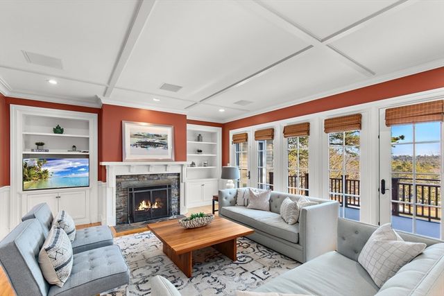 12 Stones Throw, Plymouth, MA 02360