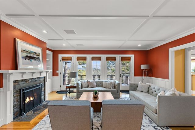 12 Stones Throw, Plymouth, MA 02360