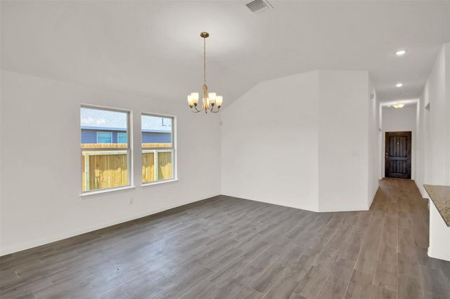 133 Woods Edge LN, Georgetown, TX 78628