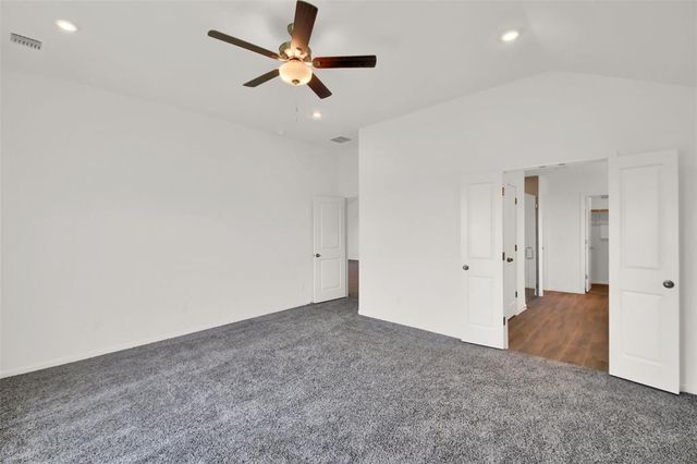 133 Woods Edge LN, Georgetown, TX 78628
