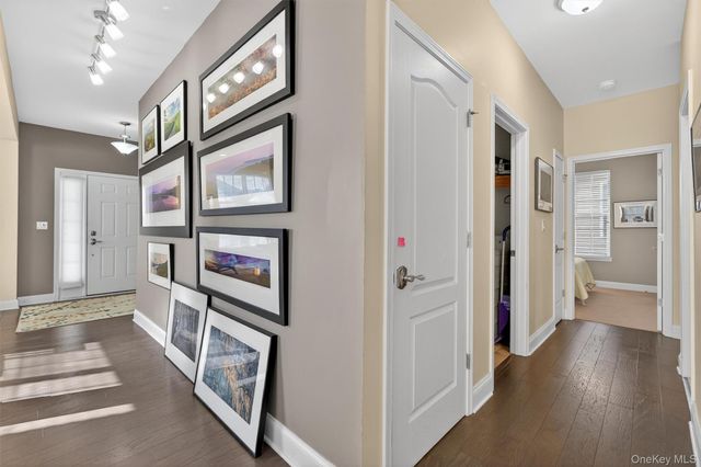 21 Cyprus Drive, Middletown, NY 10940