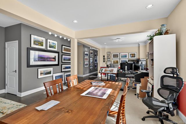 21 Cyprus Drive, Middletown, NY 10940