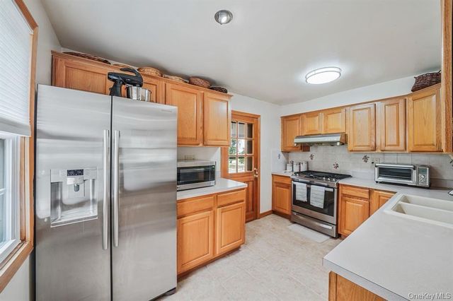 508 Chamberlin Street, East Meadow, NY 11554