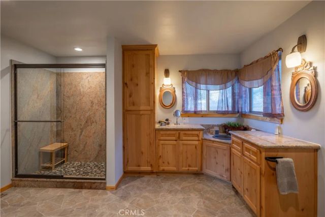 448 Edgemoor Road, Big Bear Lake, CA 92315