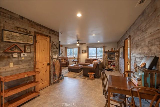 448 Edgemoor Road, Big Bear Lake, CA 92315