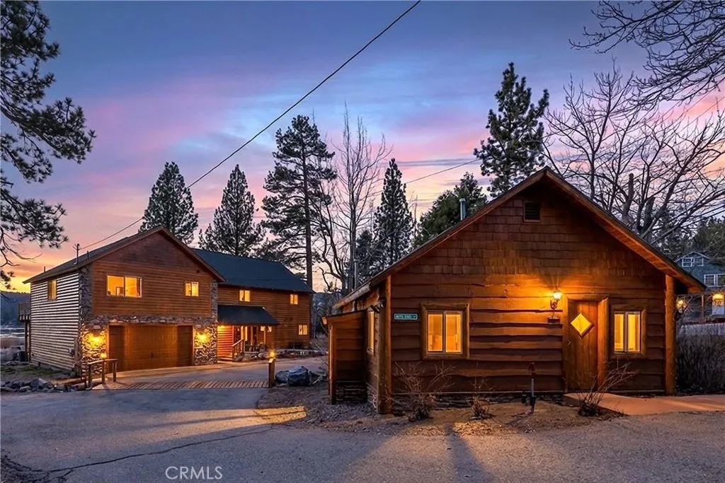 448 Edgemoor Road, Big Bear Lake, CA 92315