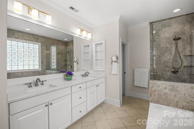 2200 Shenandoah Avenue, Charlotte, NC 28205