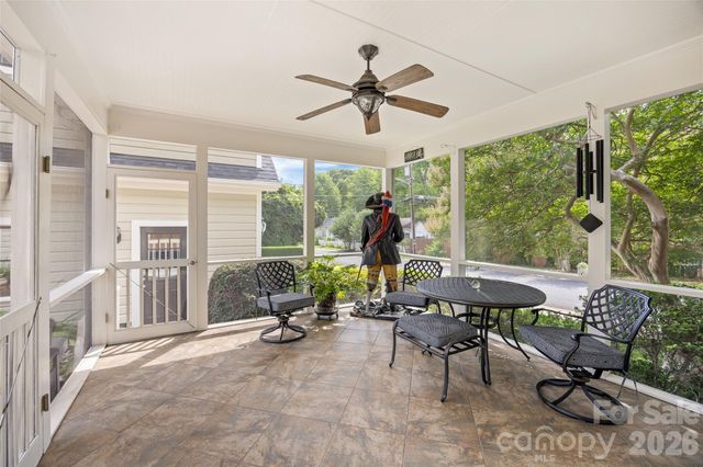 2200 Shenandoah Avenue, Charlotte, NC 28205