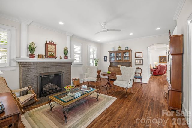 2200 Shenandoah Avenue, Charlotte, NC 28205