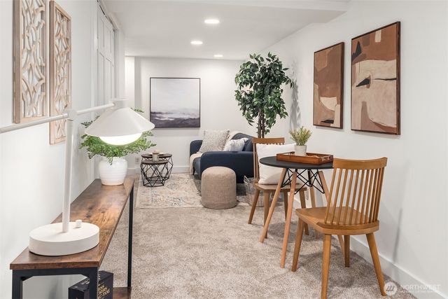 2301 42nd Avenue SW, Seattle, WA 98116