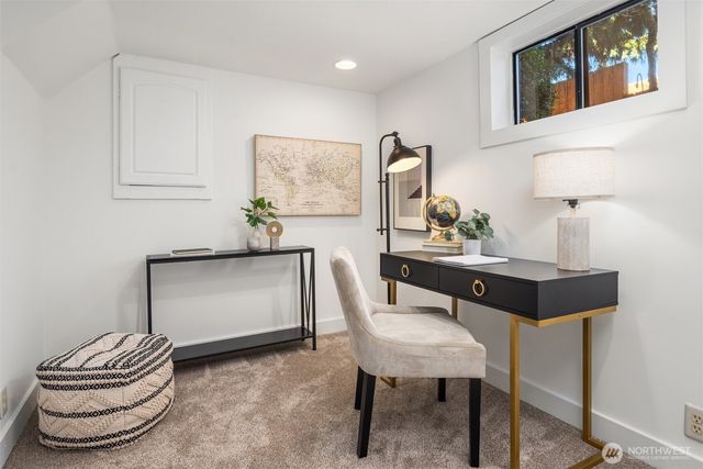 2301 42nd Avenue SW, Seattle, WA 98116