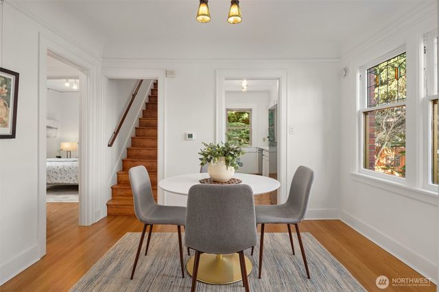 2301 42nd Avenue SW, Seattle, WA 98116