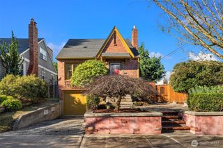 2301 42nd Avenue SW, Seattle, WA 98116