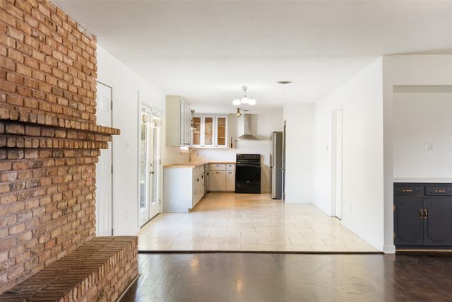 8619 Banff Drive, Dallas, TX 75243