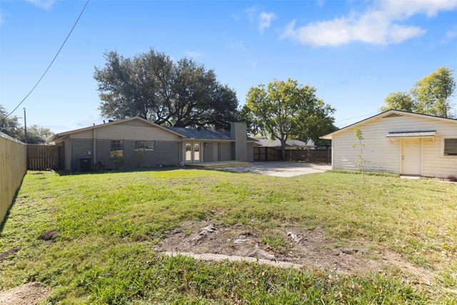 8619 Banff Drive, Dallas, TX 75243