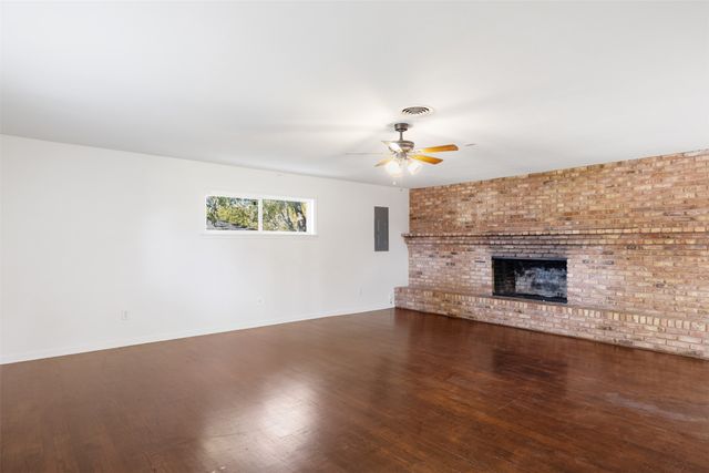 8619 Banff Drive, Dallas, TX 75243