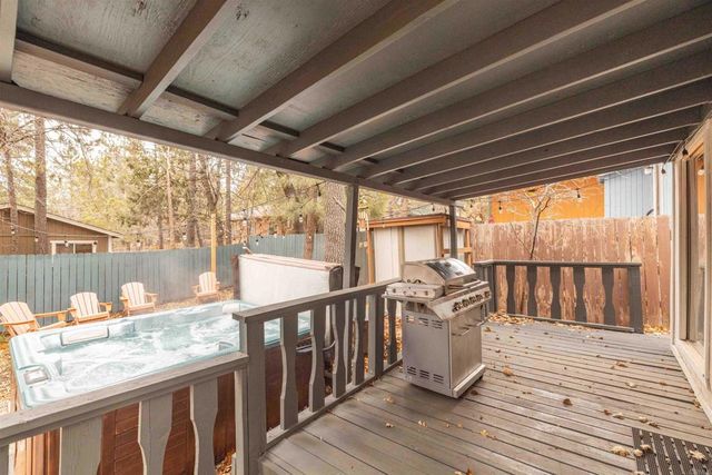 271 Leonard Ln, Sugarloaf, CA 92386