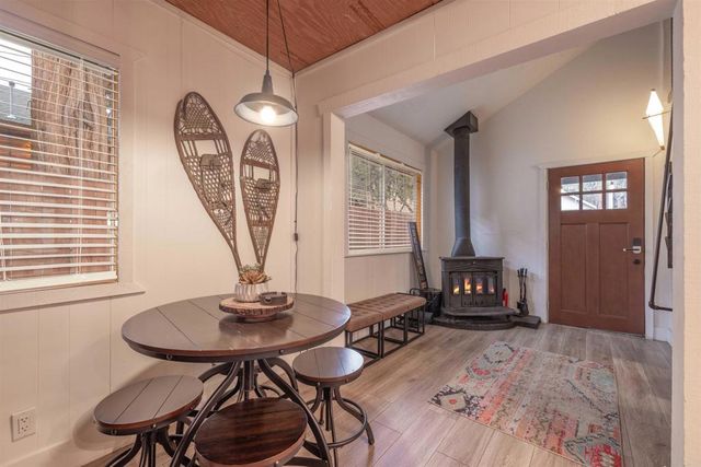 271 Leonard Ln, Sugarloaf, CA 92386